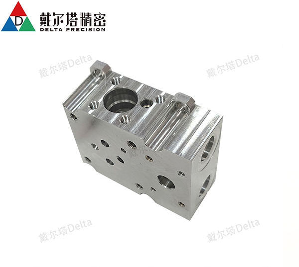 工业领域精密零件